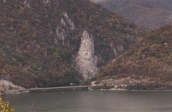 HEAD CARVED IN STONE - DJERDAP CANYON