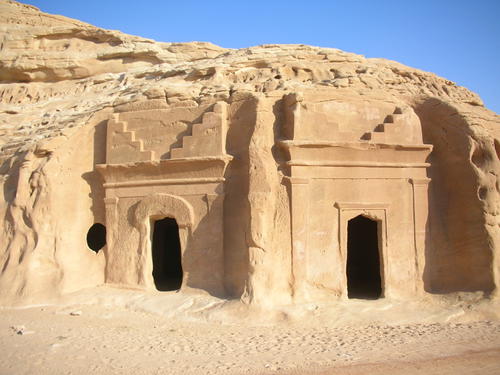 MADAIN_SALEH_GENERATOR10.jpg (69973 bytes)