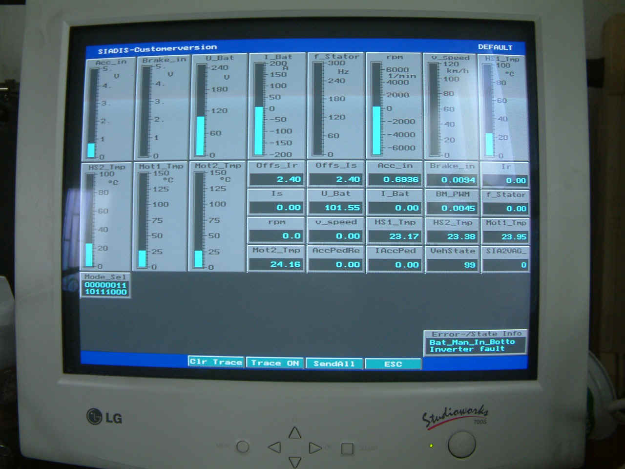 DSCF1157.JPG (92986 bytes)