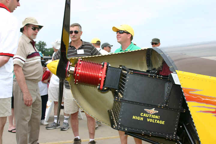 ELEKTRICNI MOTOR - AVION SONEX SISTEM