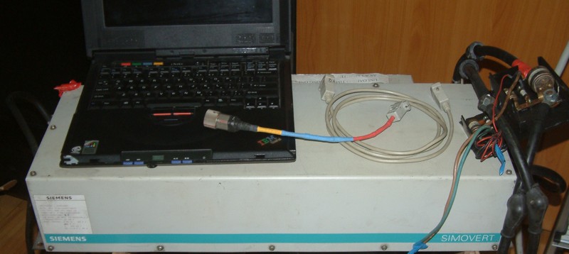SIEMENS_INVERTOR_100kW_MALA.jpg (57690 bytes)
