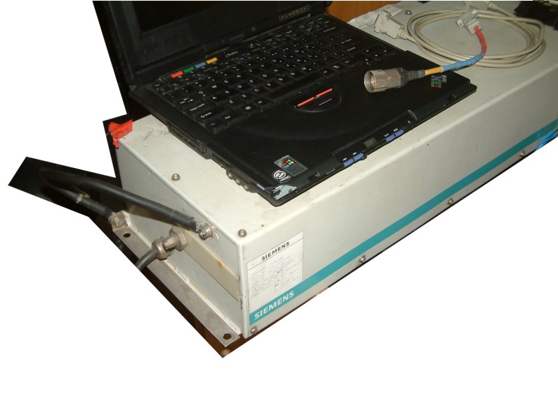 SIEMENS_INVERTOR_100kW_MALA1.jpg (70187 bytes)