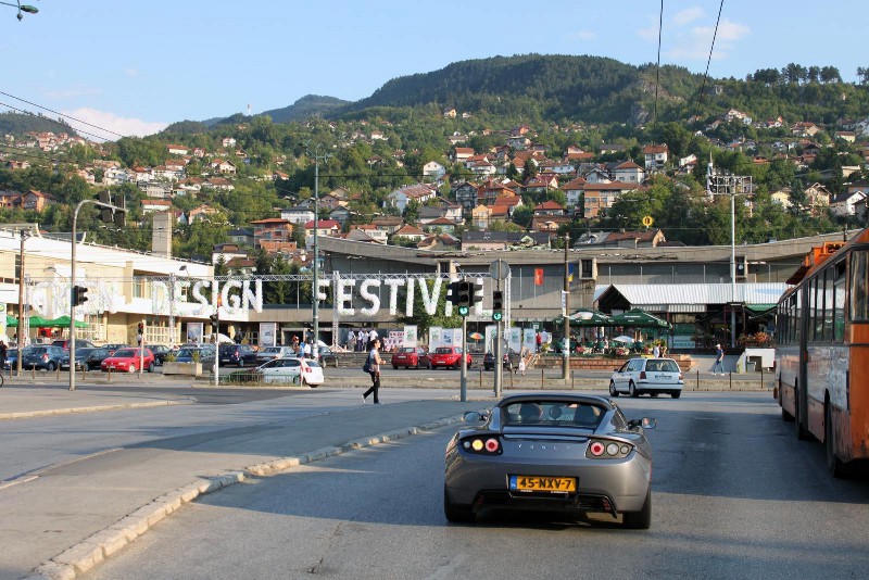 TESLA ROADSTER - SARAJEVO, SKENDERIJA