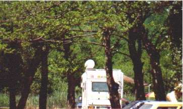 auto_kampiranje.jpg (17196 bytes)