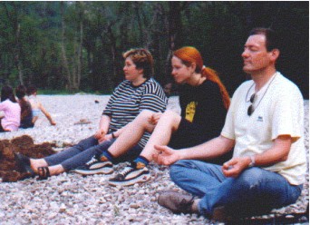 meditacija_na_plazi.jpg (36730 bytes)