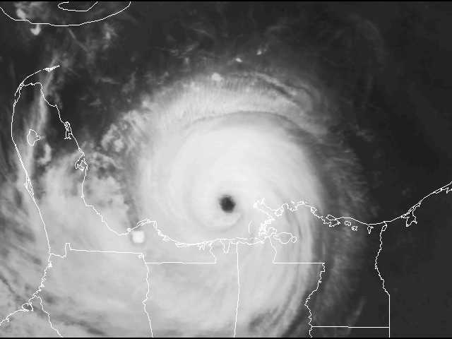 WUNDER_SEPTEMBER_16_0132GMT_SATELITTE_IMAGE_ANIMATION_NAOPAKO.gif (630819 bytes)