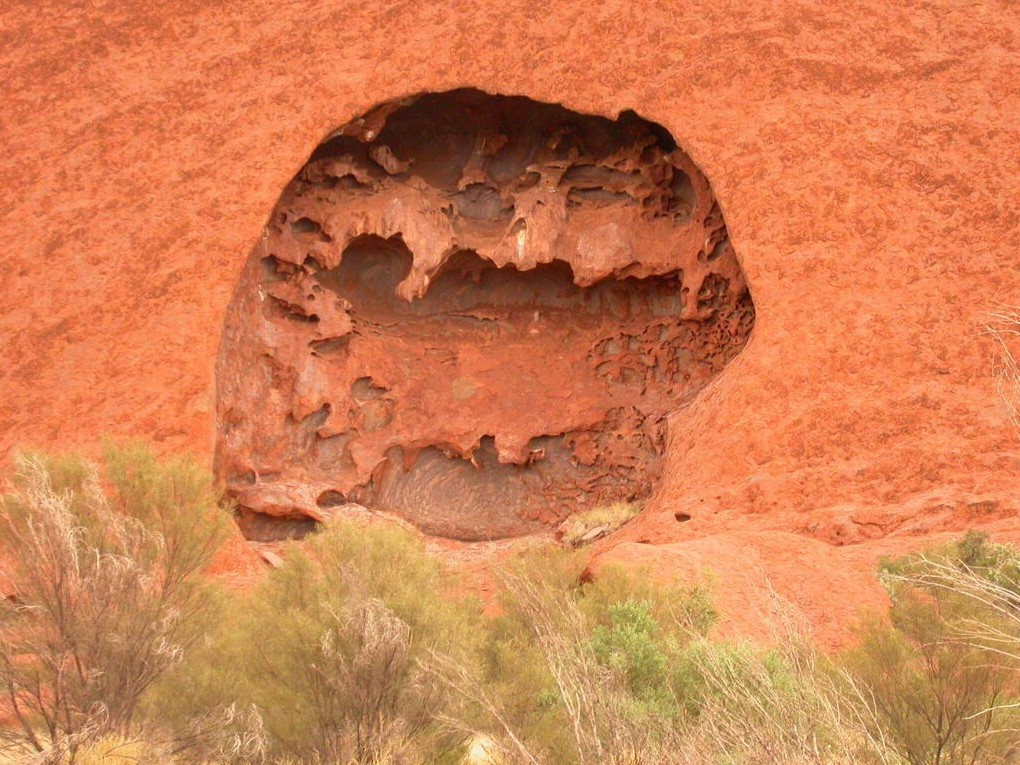 uluru9.jpg (169864 bytes)