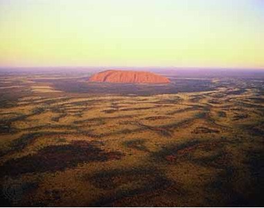 uluru_sphere_BEZ.jpg (26375 bytes)