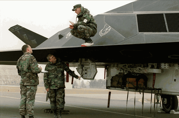 af117.gif (93937 bytes)